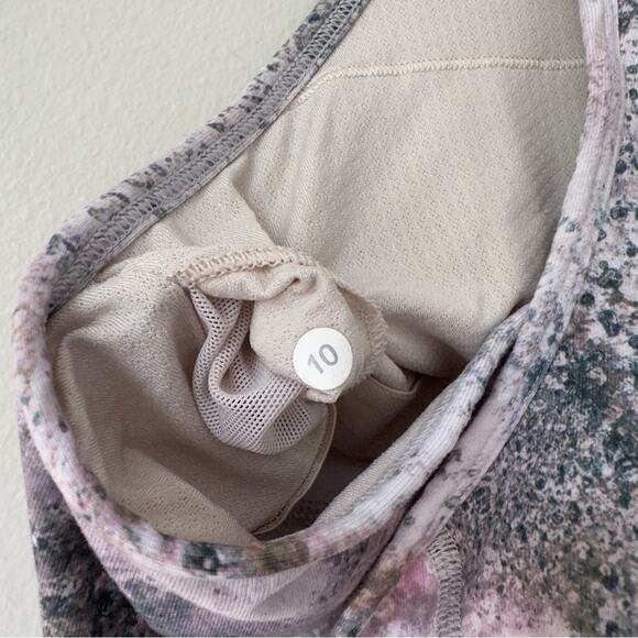 Lululemon Crossback Tank in Sugar Crush Multi / Silver Fox Shelf Bra Athletic 10 - Picture 10 of 11